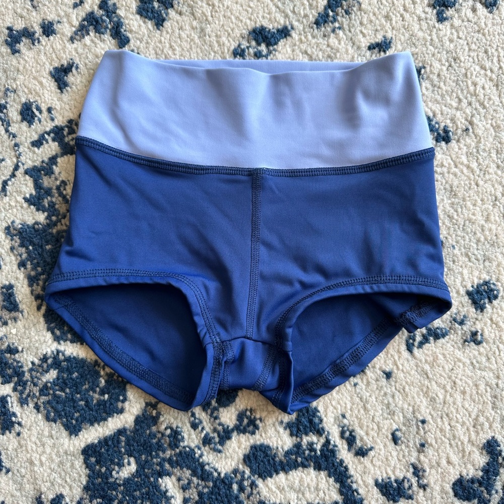 Five Dancewear shorts
